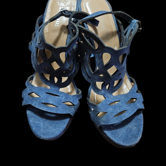 Dollhouse Jean like Sandal Wedges - Picture 3 of 9